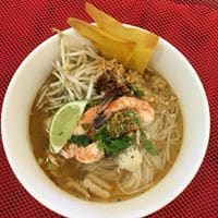 Lil' Bowl, Thai and Japanese Cuisine